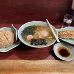 園春 - 半チャ半ラーメンと餃子