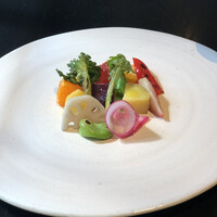 ラ・ボンヌターブル - 