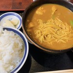 日の出うどん - 鳥カレー黄麺大辛、小ごはん