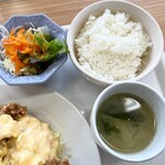 しょうなんのごちそう食堂 - むこたま使用の豪華タルタルからあげ定食 1300円