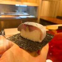 かねき - シメサバは苦手で普段食べれないが、ここのは大好物　間のガリがいいアクセントに