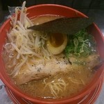 ラーメン 賀丸屋 - 「東京とんこつ醤油らーめん」（７８０円）