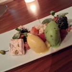 アクアヴィット - ポップでアートでモダ～ンなデザート