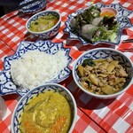 タイ屋台料理ガムランディー - 