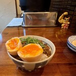 奈つやの中華そば - 奈つこの今日のご飯味玉乗せ