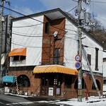 Kafe Eikoku Kan - 店舗前