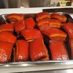 YOURS DINING IKEBUKURO - 豚の角煮仕込み中