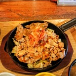 Kurobutaya - 鉄板ガーリックステーキ&焼肉