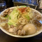 大勝軒 しのや - ⭐︎︎ ラーメン拓郎    税込 ９００ 円