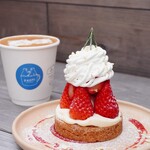 2KOTI - 【2024.02】
      いちごタルト(税込850円)