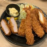 Tonkatsu Kagura Saka Sakura - おろしロースかつ＆海鮮定食　1,628円　メンチかつ　110円