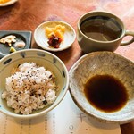 Senichiya - 古代米のご飯、香の物
