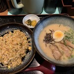 らーめん やな川 - ラーメンチャーハンセット