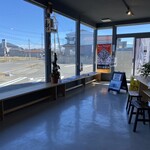 UDON BIRTRO 千代田饂飩 - 開放感のある大きな窓