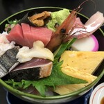 幸寿司 - ランチ限定おまかせ丼(アップ)