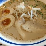 Menzu Ra Pasha - とんこつ味玉ラーメン