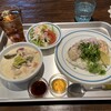 YAKITORI BAR GO - ランチ:タイグリーンカレー&海南鶏飯プレート 990円税込