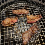 黒毛和牛焼肉 凱旋門 - 