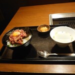 焼肉家 KAZU 神楽坂 - ローストビーフ丼1.5倍④