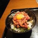 焼肉家 KAZU 神楽坂 - ローストビーフ丼1.5倍②