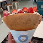 MOCO CREPERIE - たっぷり苺生チョコシュガーバターホイップ(1250円税込)