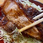Tonkatsu Katsuichi - ソースカツ丼　950円　肉は柔らかく厚い！