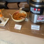 Ashirwad - 中央に漬物アチャール、玉ねぎ味噌汁