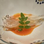 Sushi Shimizu - 木曽岬の白魚〜黄身醤油