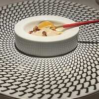 銀座 レカン - ズフイ蟹とカリフラワ一のクネル(リヨンで食べたものの10分の1www)