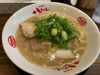 Dazaifu Hacchan Ramen Tenjin Ten - なかなかのハンサム水面