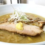 眞麺 穂高 - みそ(￥830)。濃くない味が好き！