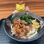 Hanamaru Udon - 牛ニラ温玉ぶっかけ冷小　740円(税込)