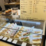 Sambyakurokujuugonichitokohi - 店内