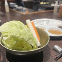 串揚げキッチン だん EKIZO神戸三宮店 - 生野菜(キャベツ・大根・人参・パプリカ)