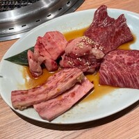 肉の山翔 - 