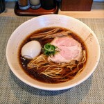 Ramen にじゅうぶんのいち - 醤油そば (味玉入り)  1,400円