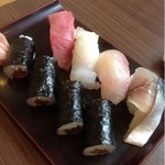寿司処 福芳 - にぎり寿司膳梅のにぎり寿司と細巻き4貫  1000円
