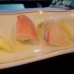 鮨なかやま - まぐろ、かんぱち、ひらめ