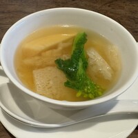 開化亭 - ふかひれ、菜の花、筍の上湯スープ