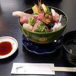 幸寿司 - ランチ限定おまかせ丼