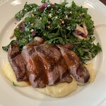 ロイヤルホスト - ステーキサラダ 2013円！肉だ肉だ！野菜はﾊﾞｻﾊﾟｻとした口当たりであんまり好きな葉物ではなかった。