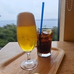 カフェ・マディ - ビールとコーラ。