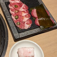 和牛焼肉じろうや 介 wagyu&sake 名古屋駅前本店 - 