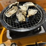 Kaki No Ue Ni Mo Sannen - 焼き牡蠣