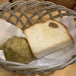 洋食 イタリア料理 プリッチ - 温かいパン