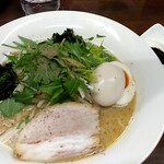 らーめん蔵花 - 鶏白湯らーめん　900円　マー油別皿