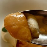 ル・ブルギニオン - 赤ピーマンのプリンヴァニラアイス添え