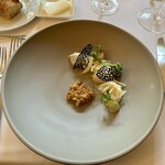 ル・ブルギニオン - アンディーブのサラダとホタテのカルパッチョ クルミとゴルゴンゾーラ
