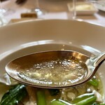 ル・ブルギニオン - ヒラメのパリパリソテー コンソメスープ仕立て