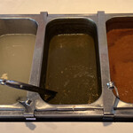 インドや・ながら   - チキンスープ・ほうれん草チキンカレー・チキン・ド・ピアザー